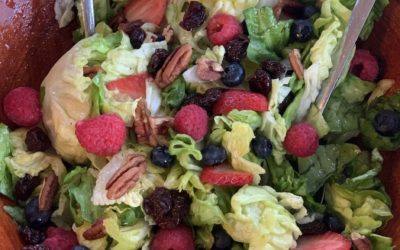 Salad with Fruit in a Honey Vinaigrette